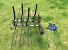 postadsuk_com-1-pendle-wheel-support-bike-rack-tow-bar-mounted-up-to-4-bikes-fits-almost-any-vehicle-or-bike.JPG