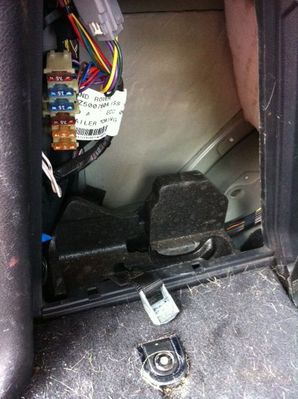 DISCO3.CO.UK - View topic - FS: D3 removable tow bar and storage ...