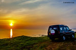 Land_Rover_at_Sunset_(P).jpg